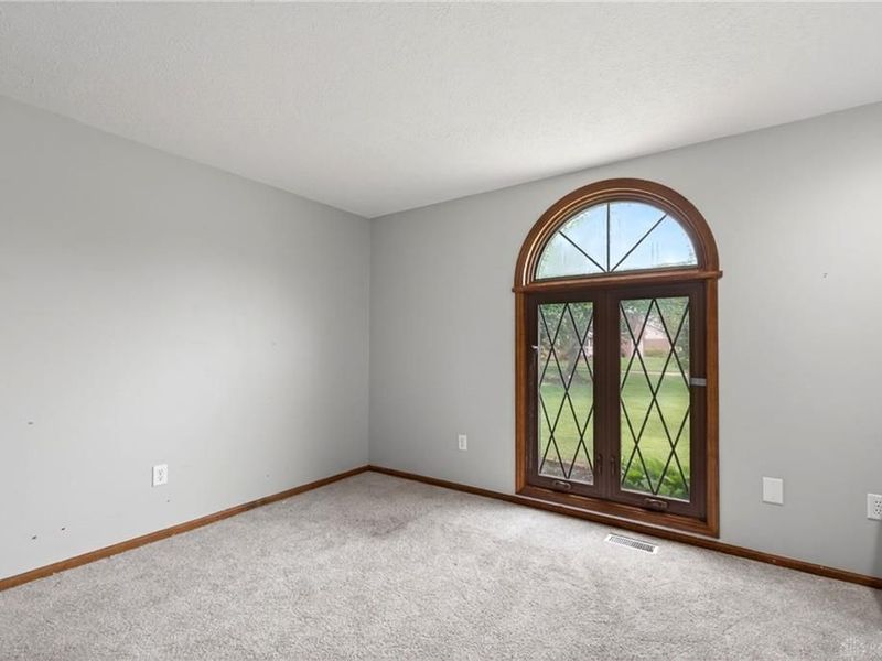 6870 Rosebud Way, Clayton, OH 45415 Photo 18