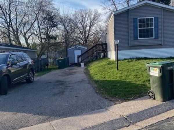 12603 S Garner Ct , Apple Valley, MN 55124
