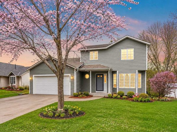 8906 Sequoia Road, Woodbury, MN 55125