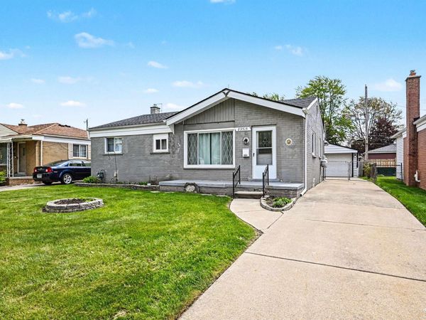 23515 Wohlfeil Street, Taylor, MI 48180