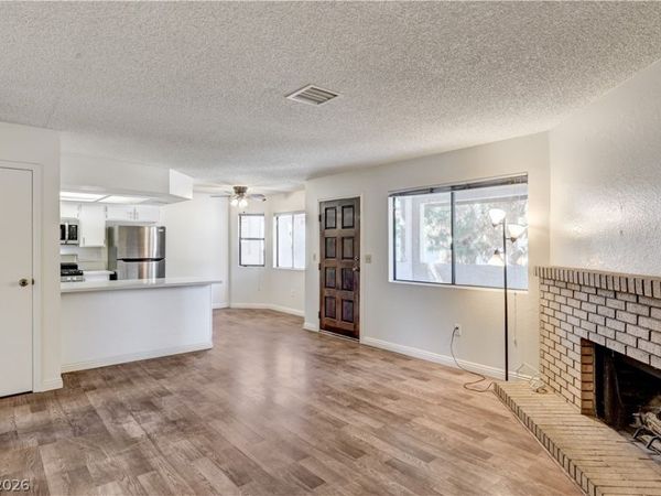 817 Rock Springs Drive, Unit 202, Las Vegas, NV 89128