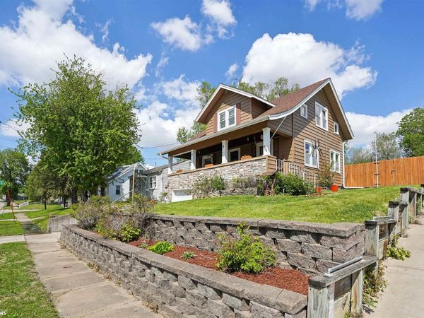 306 E 13Th Street N, Newton, IA 50208