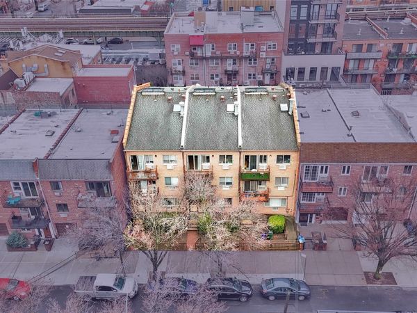 3113 30th Street , Astoria, NY 11106