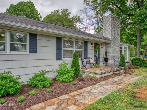 6903 Sheffield Drive, Knoxville, TN 37909