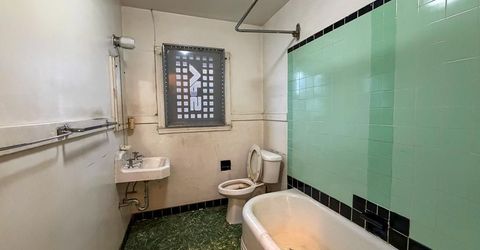 1356 83rd Ave, Oakland, CA 94621 Photo