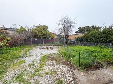 1356 83rd Ave, Oakland, CA 94621 Photo