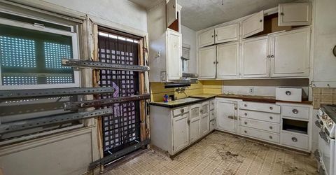 1356 83rd Ave, Oakland, CA 94621 Photo