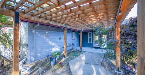 242 Montgomery Dr, Mokelumne Hill, CA 95245 Photo