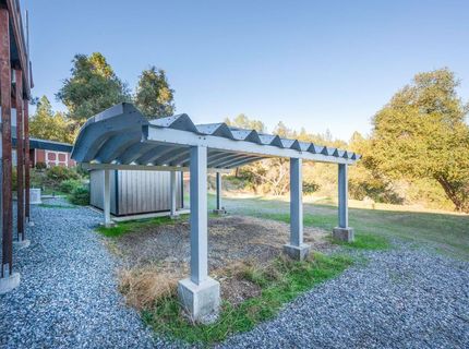 242 Montgomery Dr, Mokelumne Hill, CA 95245 Photo