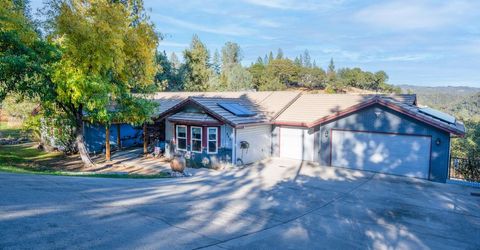 242 Montgomery Dr, Mokelumne Hill, CA 95245 Photo