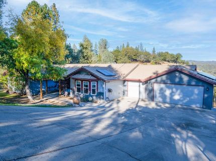 242 Montgomery Dr, Mokelumne Hill, CA 95245 Photo