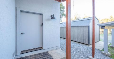 242 Montgomery Dr, Mokelumne Hill, CA 95245 Photo