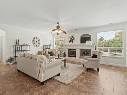 10077 Cristo Dr, Sacramento, CA 95829 Photo