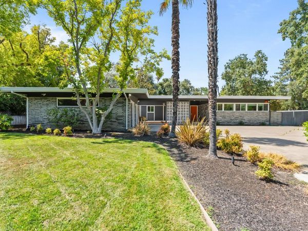 4935 Fair Oaks Blvd, Carmichael, CA 95608