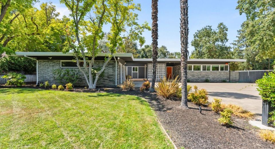 4935 Fair Oaks Blvd, Carmichael, CA 95608 Photo