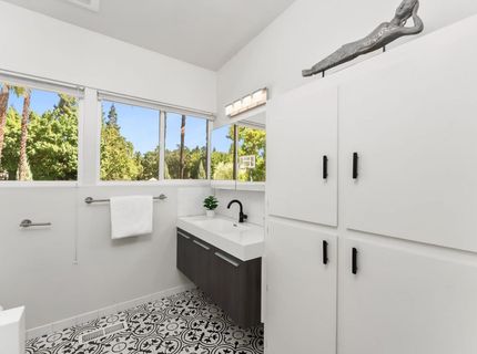 4935 Fair Oaks Blvd, Carmichael, CA 95608 Photo