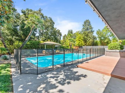 4935 Fair Oaks Blvd, Carmichael, CA 95608 Photo