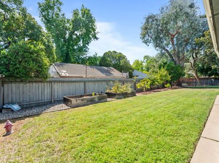 4935 Fair Oaks Blvd, Carmichael, CA 95608 Photo
