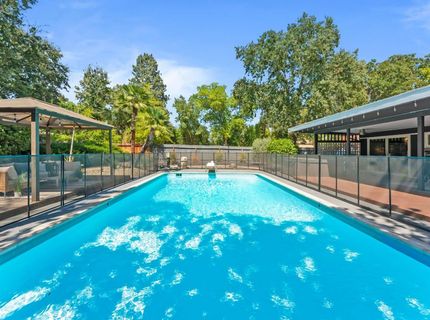 4935 Fair Oaks Blvd, Carmichael, CA 95608 Photo