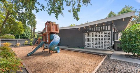 4935 Fair Oaks Blvd, Carmichael, CA 95608 Photo