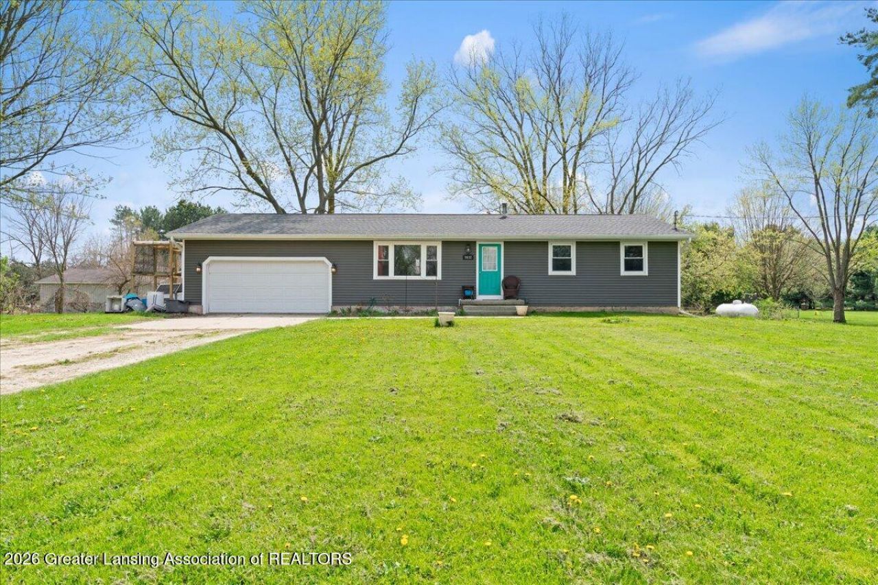 5632 Wildcat Road, Saint Johns, MI 48879 Main Photo