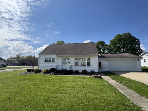 101 7th Street , Mendota, IL 61342