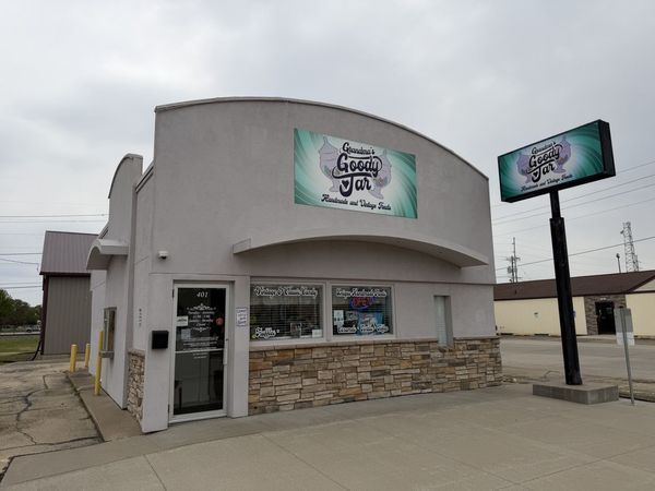 401 N 2nd Street, Clinton, IA 52732