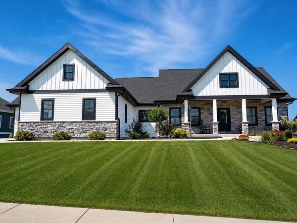 1045 Augusta Drive, Oregon, WI 53575