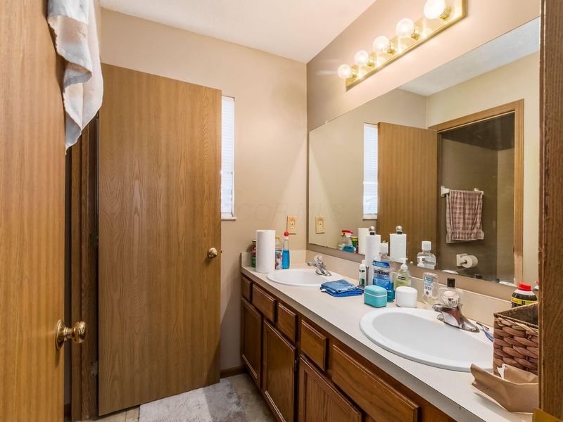 5480 Avonhurst Court , Galloway, OH 43119 Photo 11