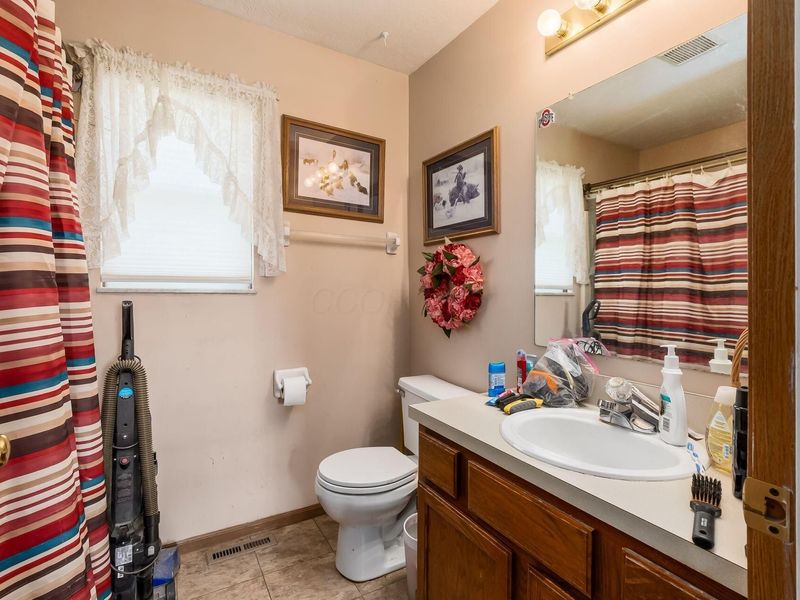 5480 Avonhurst Court , Galloway, OH 43119 Photo 9