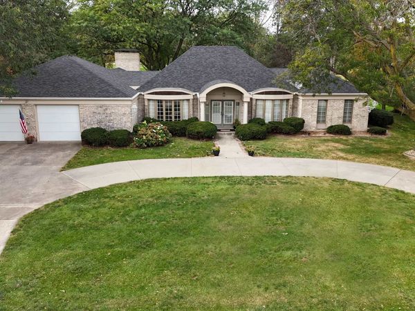 1423 18th Avenue W, Spencer, IA 51301