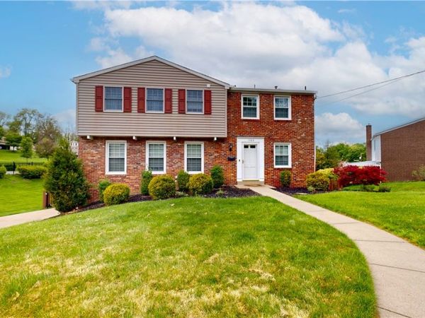 1388 Falla Dr, Bethel Park, PA 15102