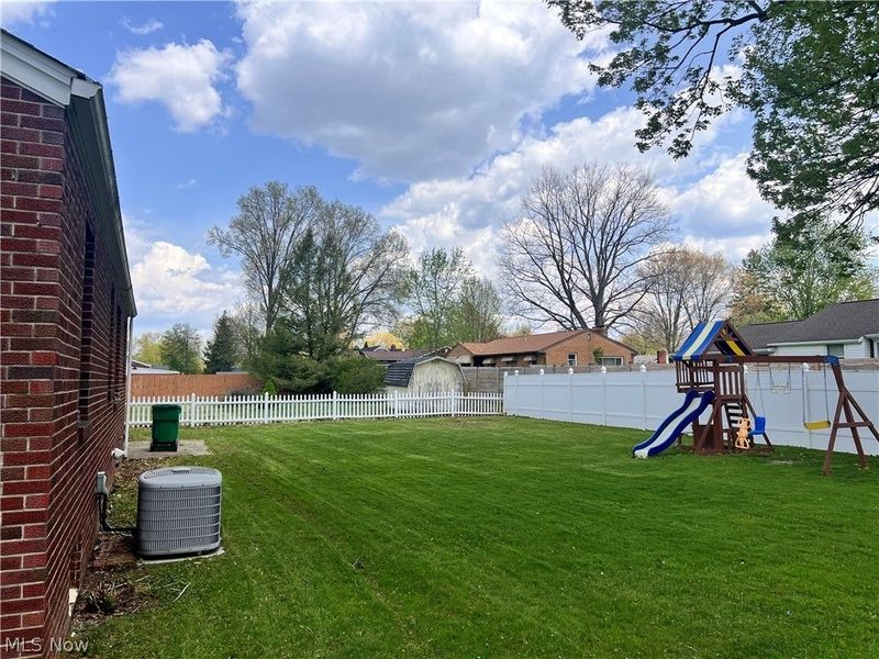 4047 Cascade Drive, Youngstown, OH 44511 Photo 7