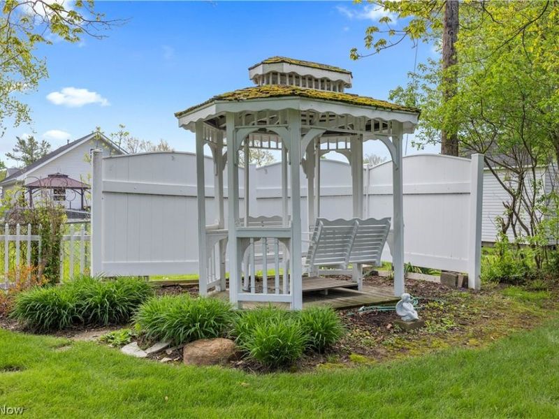 304 Cedar Brook Lane, Sandusky, OH 44870 Photo 24