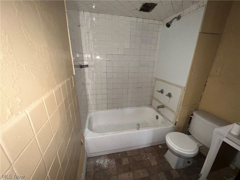 12305 Rexford Avenue , Cleveland, OH 44105 Photo 16
