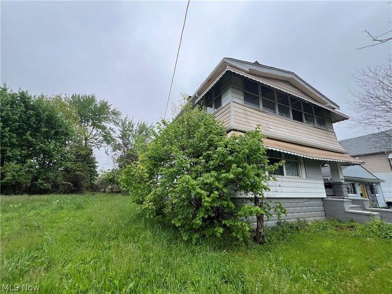 12305 Rexford Avenue , Cleveland, OH 44105 Photo 3