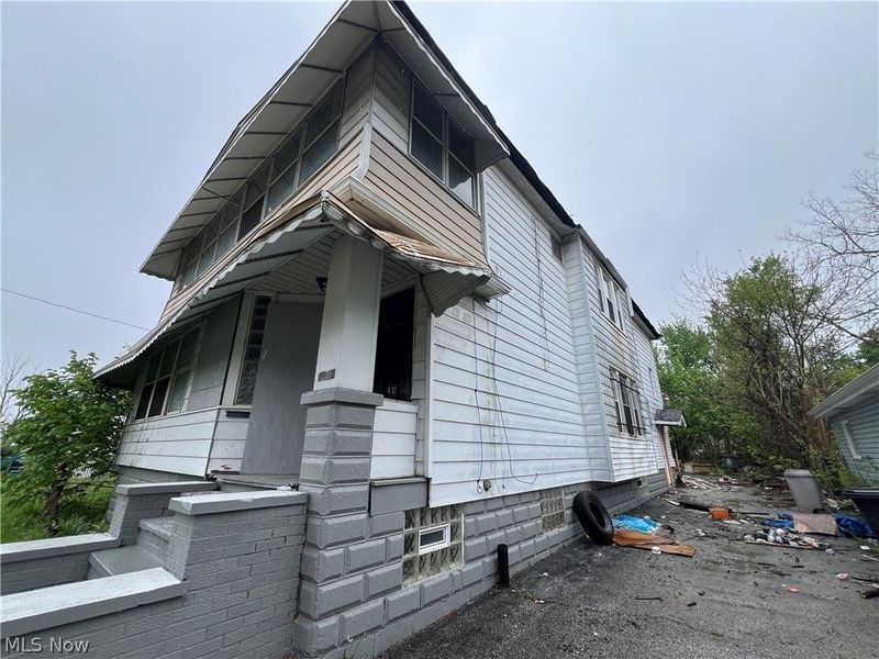 12305 Rexford Avenue , Cleveland, OH 44105 Photo 4