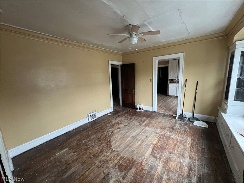 12305 Rexford Avenue , Cleveland, OH 44105 Photo 6