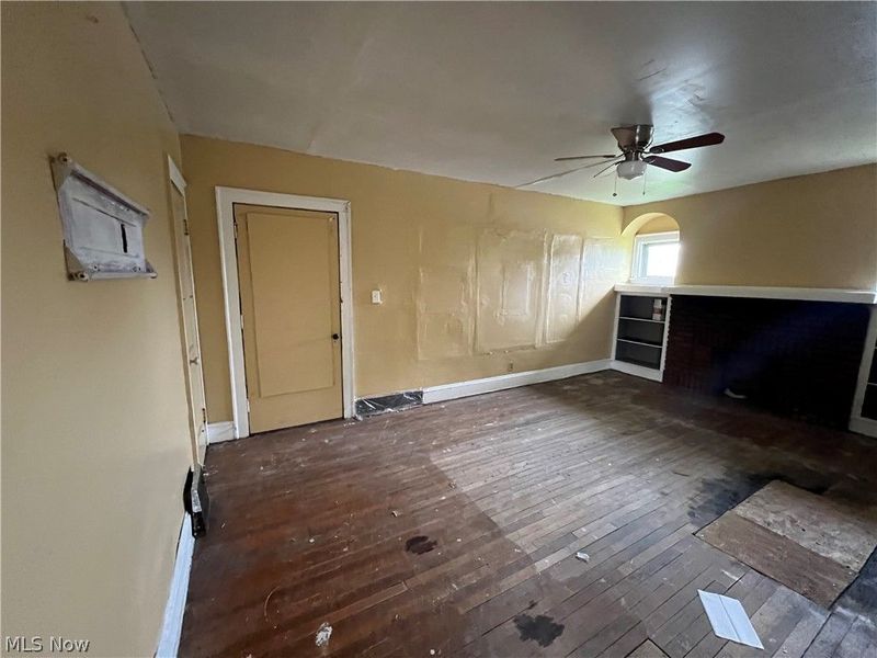 12305 Rexford Avenue , Cleveland, OH 44105 Photo 7