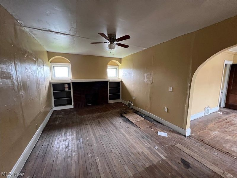 12305 Rexford Avenue , Cleveland, OH 44105 Photo 8