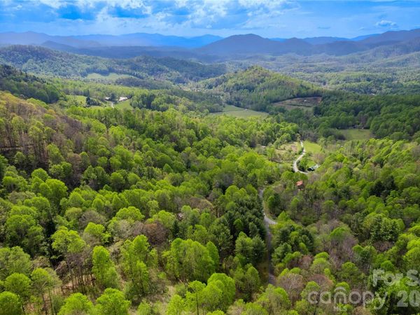 00000 Apple Farm Road , Bakersville, NC 28705