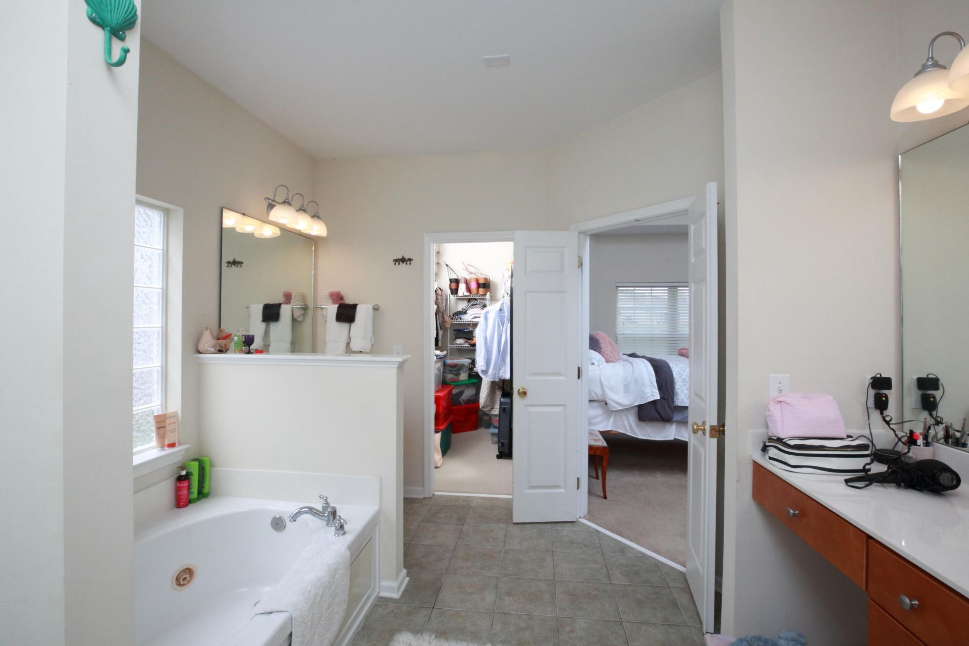 1365 Ashley Garden Boulevard Photo 14