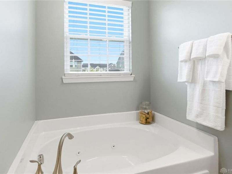 10215 Morgan Grey Court, Washington Township, OH 45458 Photo 30