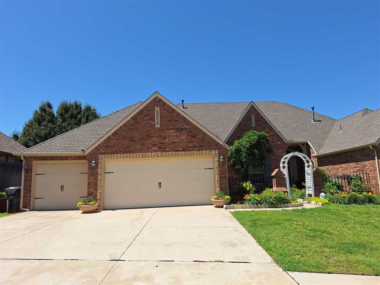 19605 Talavera Ln, Edmond, OK 73120 Main Photo