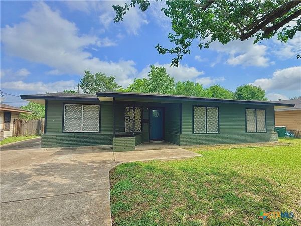 3510 Morningside Street , Victoria, TX 77901