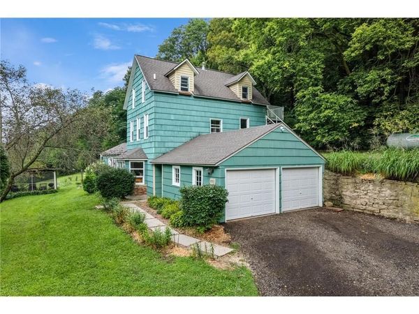 495 North Street , Fountain City, WI 54629