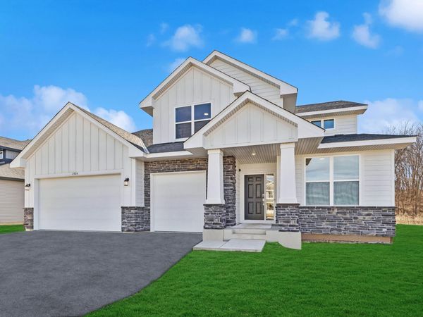 2704 Aspen Drive , Shakopee, MN 55379