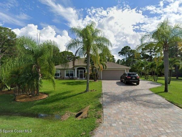 7100 Hacienda Drive , Grant, FL 32949