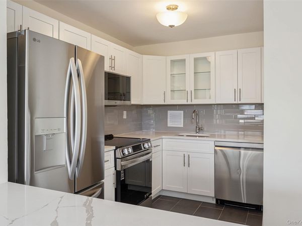 166-35 9th Avenue , Unit 6A, Beechhurst, NY 11357