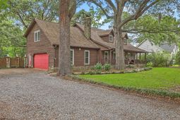 38 Crosscreek Drive photo 4